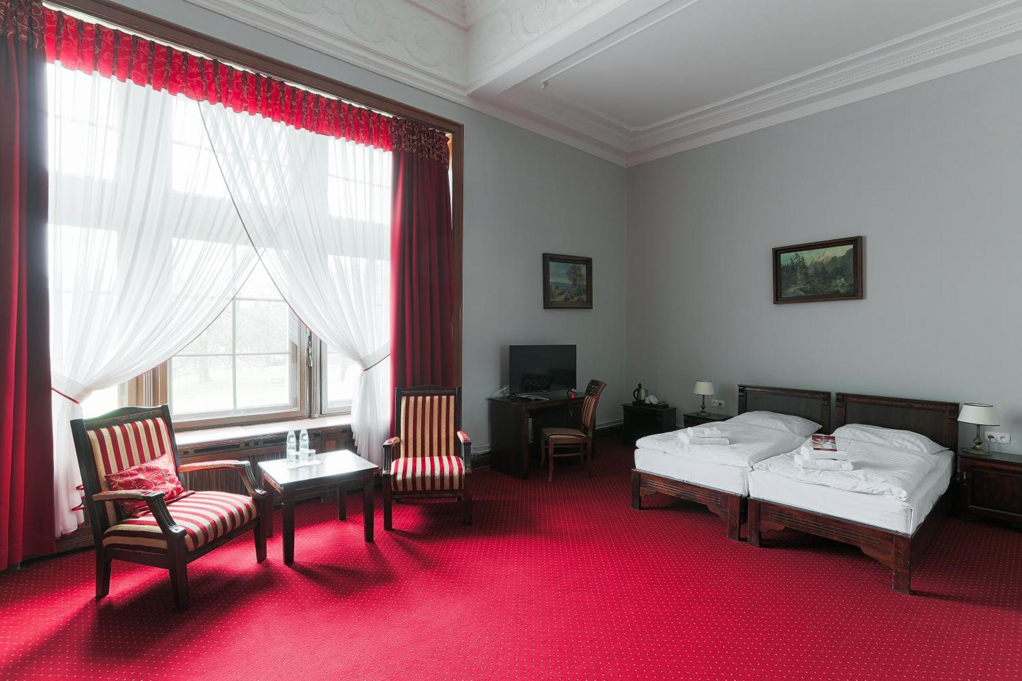 Hotel Moszna Zamek *